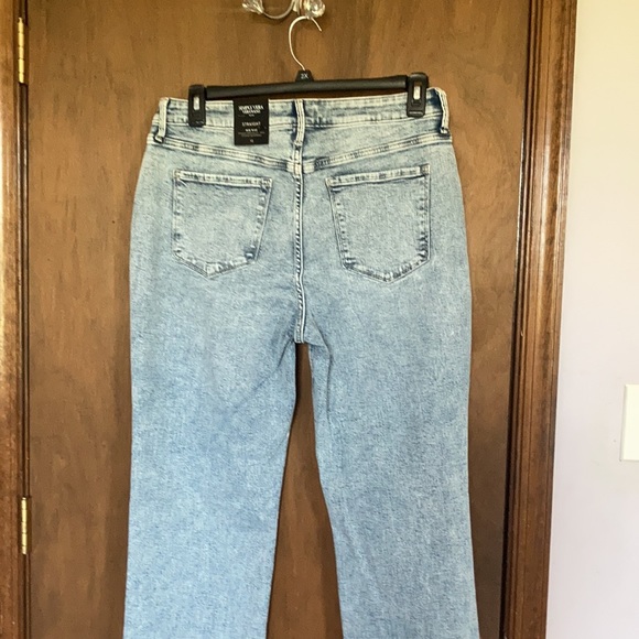 Simply Vera Vera Wang distressed straight power stretch jean size 12 - Picture 10 of 17